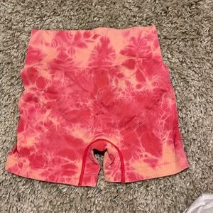 Tye dye scrunch shorts